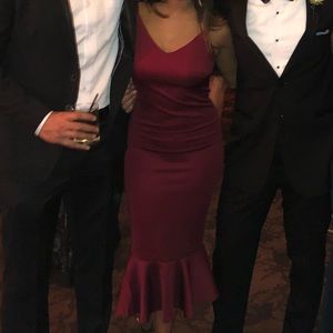 Magenta midi with adjustable straps